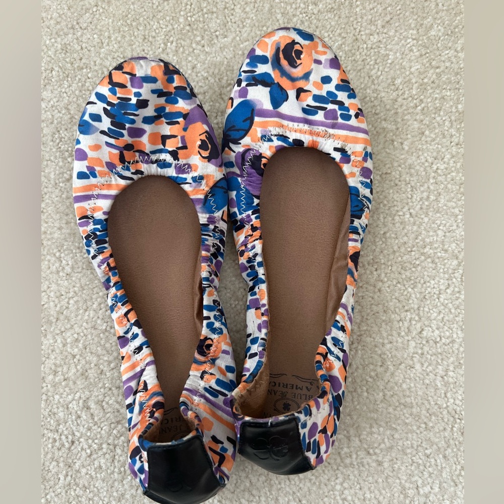 Lucky Brand colorful print flats, size 8